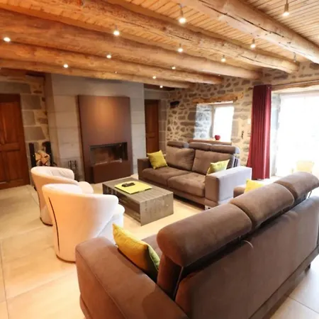 Maison De Caractere Avec Spa Et Jardin, Proche De Saint-flour, Pour 4 Pers. - Fr-1-742-461 * Les Ternes
