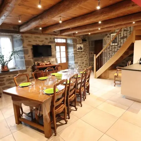 Maison De Caractere Avec Spa Et Jardin, Proche De Saint-flour, Pour 4 Pers. - Fr-1-742-461